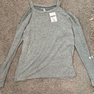 Forever 21 Crop Shoulder shirt